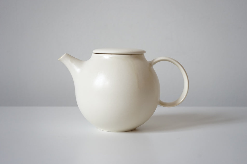 Pebble Teapot - Cream